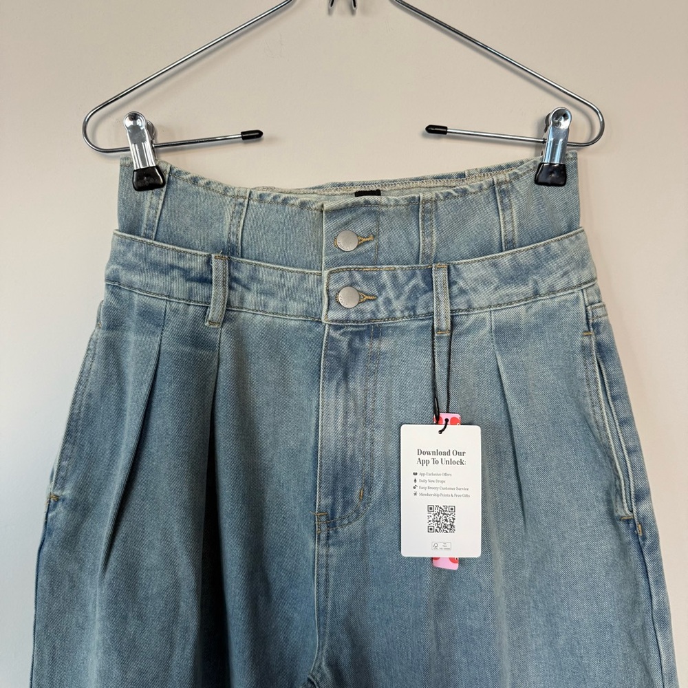 NWT Cider DOUBLE HIGH RISE SOLID BUTTON Wide Leg Jeans Light / Medium Wash - Picture 12 of 13